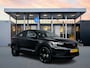 Volvo EC40 Single Motor Extended Range 82kWh Ultra Black Edition | 20" | Trekhaak | Leder/Nubuck | 360 Camera | Harman Kardon | Elektr. verst. stoelen | Warmtepomp | Adaptieve cruise | BLIS | Keyless