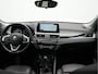 BMW X1 xDrive25e Sportline Plug In Hybrid 222pk Dealer O.H. PHEV | Trekhaak Afn. | Panodak | Head Up | Lederen Sportstoelen Verwarmd | LED Koplampen | Sfeerverlichting | Navigatie | Cruise Control | DAB |