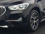 BMW X1 xDrive25e Sportline Plug In Hybrid 222pk Dealer O.H. PHEV | Trekhaak Afn. | Panodak | Head Up | Lederen Sportstoelen Verwarmd | LED Koplampen | Sfeerverlichting | Navigatie | Cruise Control | DAB |