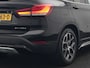 BMW X1 xDrive25e Sportline Plug In Hybrid 222pk Dealer O.H. PHEV | Trekhaak Afn. | Panodak | Head Up | Lederen Sportstoelen Verwarmd | LED Koplampen | Sfeerverlichting | Navigatie | Cruise Control | DAB |