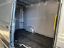 Volkswagen Crafter 2.0 TDI 140pk L3H3 | BPM-vrij | DAB | All Seasonbanden | Navigatie | Trekhaak | Sidebars | Betimmering | Camera