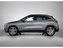 Mercedes-Benz GLA 180 Business Solution AMG | Nightpakket | Trekhaak | Smartphone Integratie | Panoramaschuifdak | Stoelverwarming | Multibeam LED | Keyless-Go comfortpakket |