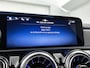 Mercedes-Benz A-klasse 250 e Business Solution AMG | AMG Line Plus pakket | Antidiefstalpakket URBAN GUARD PLUS | Smartphone-integratie | Head-up display | Panoramaschuifdak | Nightpakket | Sierdelen aluminium |