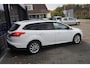 Ford Focus Wagon 1.0 Lease Edition, PDC, Navi, Airco, Winterpakket, trekhaak