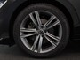 Volkswagen Arteon Shooting Brake 2.0 TSI R-Line Business 190PK | Panorama dak | Clima | Sfeer | Achteruitrijcamera |