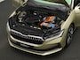 Skoda Superb Combi 1.5 TSI 204 pk DSG PHEV Laurin & Klement | Panoramadak | Trekhaak | Adaptieve onderstelregeling(DCC) | Leder | CANTON sound | Stoelventilatie | 18 inch