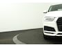 Audi Q3 1.4 TFSI CoD 150PK S Line Edition | Navigatie | Climate Control | Cruise Control | 17" Velgen |