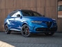 Alfa Romeo Tonale 1.3T PHEV 280pk Veloce | VERWACHT | Full! | Pano-dak | Harman/Kardon | LED-Matrix | Stoelventilatie | 360 cam | CarPlay | Blu Misano