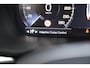 Volvo XC60 T6 Recharge AWD R-Design | Panoramadak | Stoelverwarming | Parkeercamera | BLIS | Pilot Assist | 21 Inch | Glossy Black | Keyless