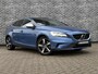 Volvo V40 2.0 T4 Business Sport | Trekhaak | Panoramadak | Lederen bekleding | Parkeersensoren voor + achter | Standkachel | Navigatie | Keyless | Volvo On Call | Stoelverwarming | Climate control | Getint glas |