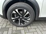 Peugeot 2008 1.2 PureTech Allure Aut. Navi. Camera