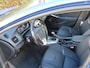 Volvo V40 2.0 T3 Momentum *152PK