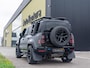 Land Rover Defender 110 5.0 P525 110 V8 Carpathian Edition l Urban accessoires l Trekhaak l Schuif- /kantel Pano l Adapt. Cruise l