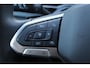 Volkswagen Polo 1.0 TSI 2x R-Line Automaat Navigatie/Virtual cockpit/Adaptive cruise control/Achteruitrijcamera/Parkeersensoren rondom/Apple carplay/Stoelverwarming/LED grill/IQ.light/Climate control/Draadloze telefoonlader/DAB/17''Lichtmetalen velgen.