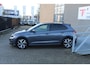 Volkswagen Polo 1.0 TSI 2x R-Line Automaat Navigatie/Virtual cockpit/Adaptive cruise control/Achteruitrijcamera/Parkeersensoren rondom/Apple carplay/Stoelverwarming/LED grill/IQ.light/Climate control/Draadloze telefoonlader/DAB/17''Lichtmetalen velgen.