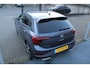 Volkswagen Polo 1.0 TSI 2x R-Line Automaat Navigatie/Virtual cockpit/Adaptive cruise control/Achteruitrijcamera/Parkeersensoren rondom/Apple carplay/Stoelverwarming/LED grill/IQ.light/Climate control/Draadloze telefoonlader/DAB/17''Lichtmetalen velgen.