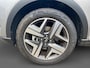 Hyundai Bayon 1.0 T-GDI Premium Sky Panoramadak | Stoel-stuurverwarming | Adaptieve cruise control | Parkeersensoren voor-achter | Parkeer camera |