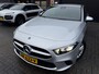 Mercedes-Benz A-klasse 180 Business Solution | 12MND GARANTIE | NAVIGATIE | CRUISE |LED | DAB | PDC | LMV | GOED ONDERHOUDEN |