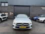 Mercedes-Benz A-klasse 180 Business Solution | 12MND GARANTIE | NAVIGATIE | CRUISE |LED | DAB | PDC | LMV | GOED ONDERHOUDEN |