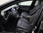 Volkswagen Golf 1.5eTSI/150PK R-Line DSG · Panoramadak · Apple/Android Car Play· Camera + Parkeersensoren · Garantie tot april 2028 of 100000km.