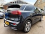 Kia e-Niro ExecutiveLine 64 kWh 3-Fase, Trekhaak, Leer, Camera, Stoel/Stuur Verwarming