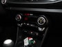 Kia Picanto 1.0 DPI ExecutiveLine | 4-zits | Stoelverwarming | Achteruitrijcamera | LED Koplampen | Navigatie | Stuurwiel verwarmd |