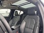 Volvo XC40 Plug-in Hybrid T5 Ultimate Dark | Adaptieve Cruise Control | Schuif -/ Kanteldak | 360 Camera | 21 Inch Velgen | Harman Kardon Audio | Stoel + Stuurverwarming | Leder | Getint Glas | Elektr. Stoelen |