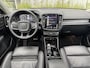 Volvo XC40 Plug-in Hybrid T5 Ultimate Dark | Adaptieve Cruise Control | Schuif -/ Kanteldak | 360 Camera | 21 Inch Velgen | Harman Kardon Audio | Stoel + Stuurverwarming | Leder | Getint Glas | Elektr. Stoelen |
