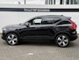 Volvo XC40 Recharge Core 70 kWh (SoH 94,6%) Trekhaak | Winterpack | Camera | Navigatie | Dealer Onderhouden