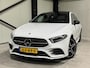 Mercedes-Benz A-klasse 250 e AMG Aut. | panorama | sfeer | trekhaak | multibeam led |