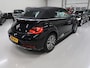 Volkswagen Beetle Cabriolet 1.2 TSI Allstar Navigatie Camera Automaat DSG App connect Boekjes aanwezig Stoelverwarming Windscherm 17 inch Sportvelgen Zeer nette auto Cruise control