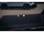 Volvo V60 T6 Plug-in hybrid AWD Ultra Dark | Adaptieve Cruise Control | Dodehoek Detectie | Bowers & Wilkins Premium Audio | Styling Kit | 20 Inch | 360 Camera | Stoelventilatie + Massage + Verwarming | Head-Up Display | Schuif-/Kanteldak |