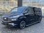 Ford Transit Custom 320 2.5 PHEV L2H1 Black Platinum Dubbele Cabine 233pk Aut / 5 Pers. / 2250kg Trekgewicht / 1100kg Laadvermogen / Vol. Leder / Glaslookpanelen / Privacy Glass / Adapt. Cruise control!