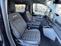 Ford Transit Custom 320 2.5 PHEV L2H1 Black Platinum Dubbele Cabine 233pk Aut / 5 Pers. / 2250kg Trekgewicht / 1100kg Laadvermogen / Vol. Leder / Glaslookpanelen / Privacy Glass / Adapt. Cruise control!