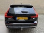 Volvo V60 2.0 T6 Plug-in hybrid AWD LongRange 350pk | Plus bright | Adaptieve cruise | Virtual cockpit | Wegklapbare trekhaak | Leder | Navigatie | Apple CarPlay | Stoelverwarming | Elektrisch verstelbare stoel met memory | Camera | Elektrische achterklep | BLIS | Volledig onderhouden