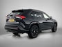Toyota RAV4 2.5 Hybrid AWD Black Edition | Navigatie | JBL | PDC V+A | Staat beneden in het halletje