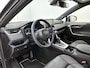 Toyota RAV4 2.5 Hybrid AWD Black Edition | Navigatie | JBL | PDC V+A | Staat beneden in het halletje