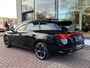 CUPRA Leon Sportstourer 1.4 e-Hybrid 204PK Performance / Panoramadak / Kuipstoelen / Stuur + Stoelverwarming / Verwarmbare Voorruit / 18" LMV / Camera / Keyless