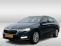 Skoda Octavia Combi 1.0 e-TSI Business Edition / Navigatie / Parkeer sensoren V+A /  Zwenkbare trekhaak / Fabrieksgarantie 2028 /