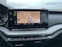 Skoda Octavia Combi 1.0 e-TSI Business Edition / Navigatie / Parkeer sensoren V+A /  Zwenkbare trekhaak / Fabrieksgarantie 2028 /