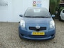 Toyota Yaris 1.3 16V VVT-I Automaat 5drs Sol, via oude dame
