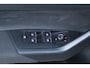 Volkswagen Polo 1.0 TSI Highline Climate control/Stoelverwarming/Navigatie/Apple car play/Verwarmbare buitenspiegels/Parkeerassistent/Privacy glass/Cruise control