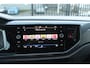 Volkswagen Polo 1.0 TSI Highline Climate control/Stoelverwarming/Navigatie/Apple car play/Verwarmbare buitenspiegels/Parkeerassistent/Privacy glass/Cruise control