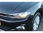 Volkswagen Polo 1.0 TSI Highline Climate control/Stoelverwarming/Navigatie/Apple car play/Verwarmbare buitenspiegels/Parkeerassistent/Privacy glass/Cruise control