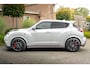 Nissan Juke 1.6 Turbo NISMO Parelmoer Wit Camera LED Alcantara 18''
