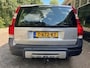 Volvo XC70 2.5 T momentum Automaat (Nette auto)