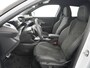 Peugeot 2008 1.2 Hybrid 145 GT | DEMO | Massagestoel | Elektrische stoel verstelling | Adaptieve cruise control | Camera voor + achter | Dodehoekdetectie | Stoelverwarming