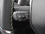 Peugeot 2008 1.2 Hybrid 145 GT | DEMO | Massagestoel | Elektrische stoel verstelling | Adaptieve cruise control | Camera voor + achter | Dodehoekdetectie | Stoelverwarming