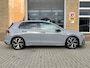 Volkswagen Golf 1.5 eTSI 150PK R-LINE AUTOMAAT/CARPLAY/LED/18/MOONSTONEGREY/NL-AUTO