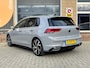 Volkswagen Golf 1.5 eTSI 150PK R-LINE AUTOMAAT/CARPLAY/LED/18/MOONSTONEGREY/NL-AUTO